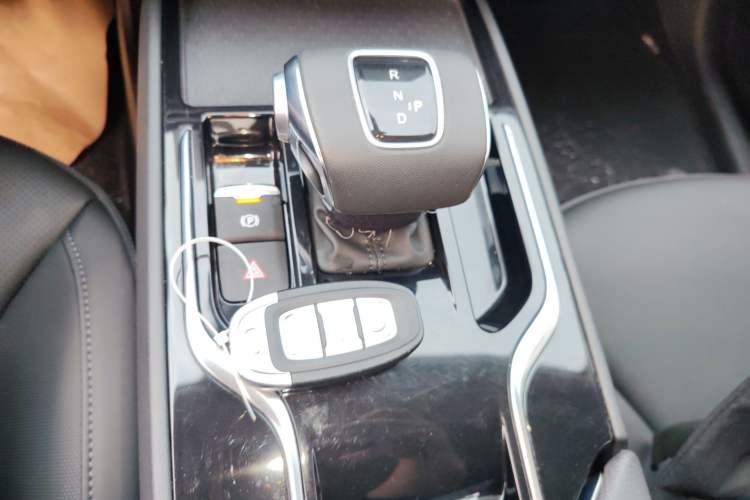 Used Hongqi E-QM5 2021 Charging Version Flagship Edition Gear Lever