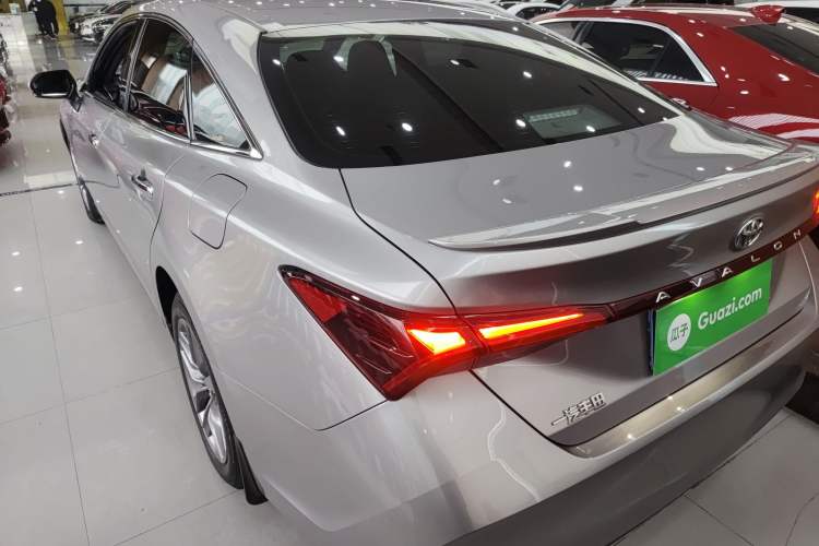 Used Toyota Avalon 2022 2.5L Ambition Edition
