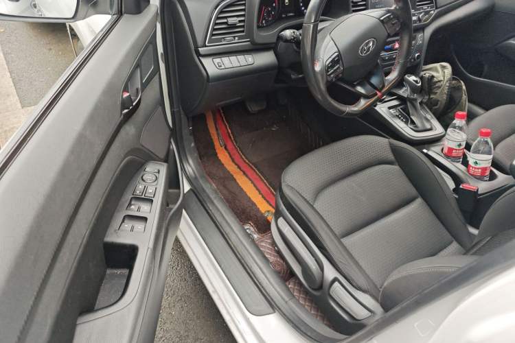 Used Hyundai Elantra (6th Generation / Lingdong) 2018 1.4T Dual-Clutch Xuan Dong · Dynamic Edition Driver Seat