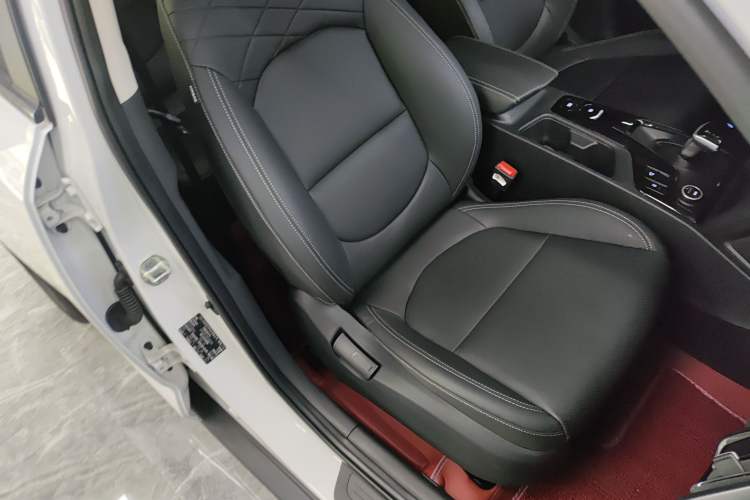 Used Hyundai ix35 2021 2.0L Automatic 2WD GLS Leading Edition Right Front Seat