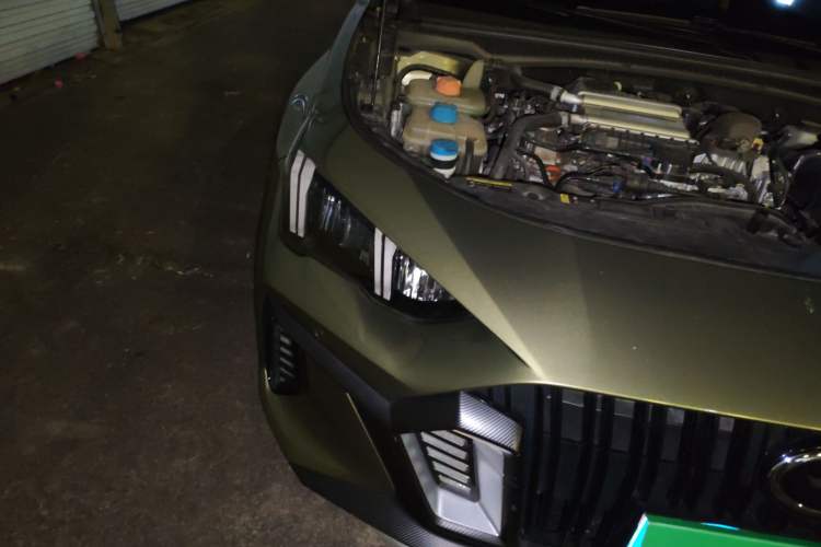 Used GAC Trumpchi EMPOW 2021 270T DCT J15 Version Right Front Headlight