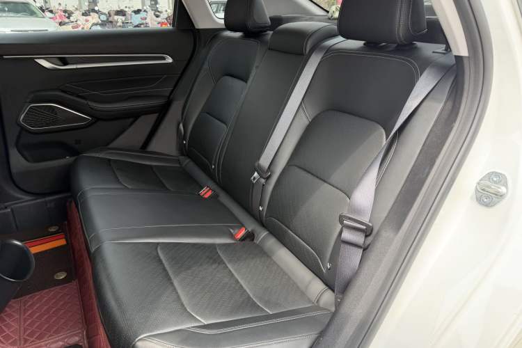 Used Geely Auto Emgrand 2023 4th Generation Champion Edition 1.5L CVT Luxury Model Left Rear Seat