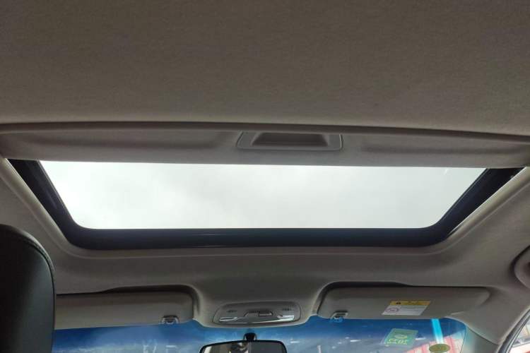 Used Chevrolet Cavalier 2019 320 Automatic Xinyue Edition Headliner