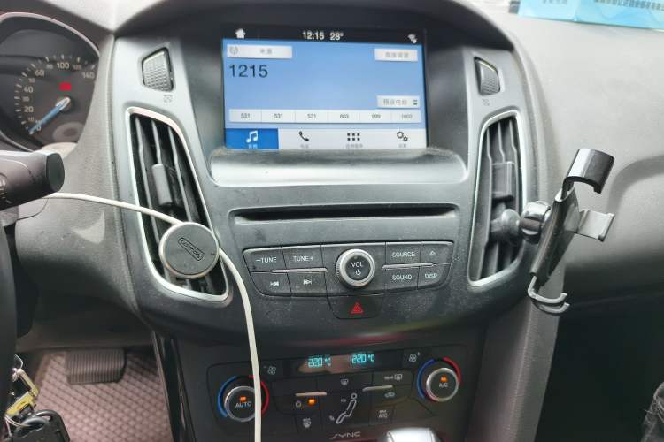 Used Ford Focus 2015 Sedan EcoBoost 180 Automatic Elite Model Audio And AC Panel