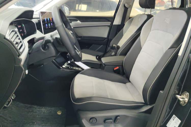 Used Volkswagen Tayron X 2023 330TSI Two-Wheel-Drive Prestige High-Energy Version Left Front Seat