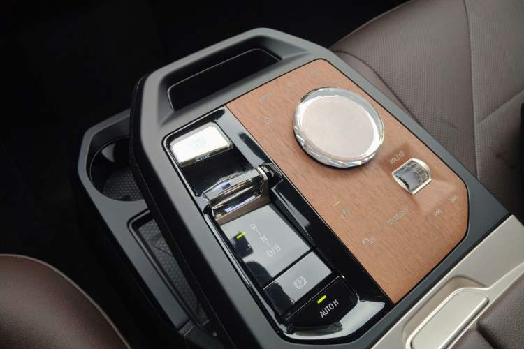 Used BMW iX 2023 xDrive40 Gear Lever