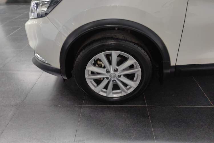 Used Nissan Qashqai 2016 2.0L CVT Elite Edition Exterior 4