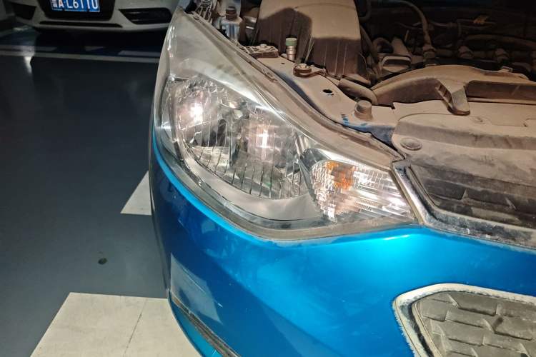 Used Chevrolet Sail 2015 Sail 3 1.3L Manual Ideal Edition Right Front Headlight