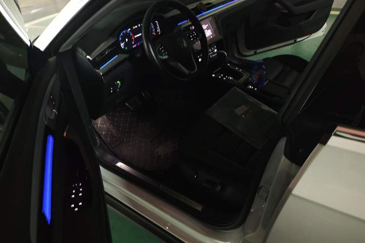 Used Volkswagen FAW-Volkswagen CC 2023 Hunting Vehicle 380TSI Hunter's Heart Edition