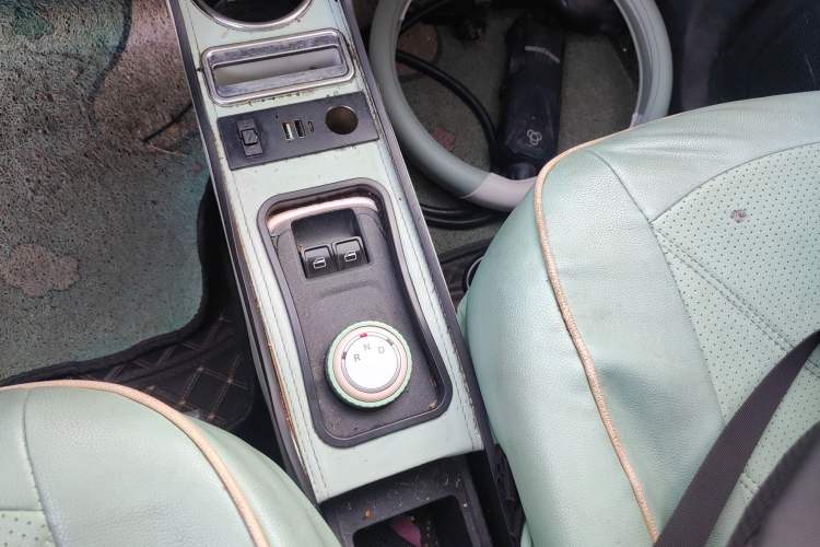 Used Chery QQ Ice Cream 2022 170km Sundae Phosphate Lithium-Ion