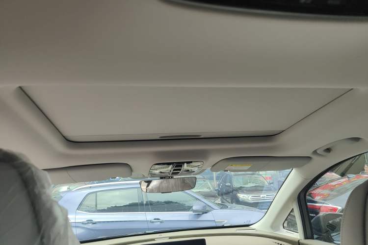 Used Roewe iMAX8 2023 400TGI Elite Edition