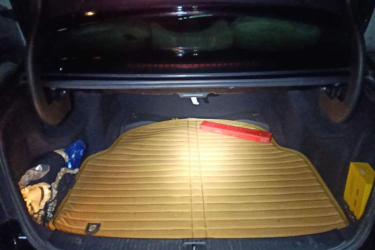 Used Mercedes-Benz E-Class 2013 E 260 L CGI Elegant Model