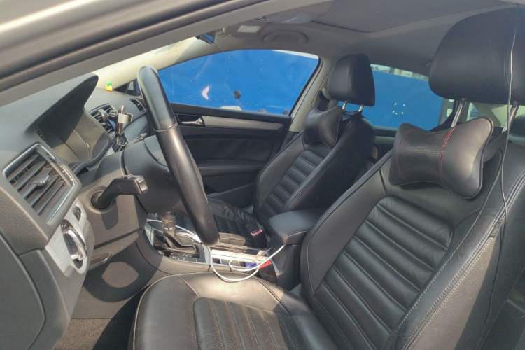 Used Volkswagen Passat 2014 1.8TSI DSG Prestige Navigation Edition
