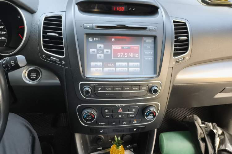 Used Kia Sorento 2013 2.4L 7-seat Gasoline Luxury Edition

