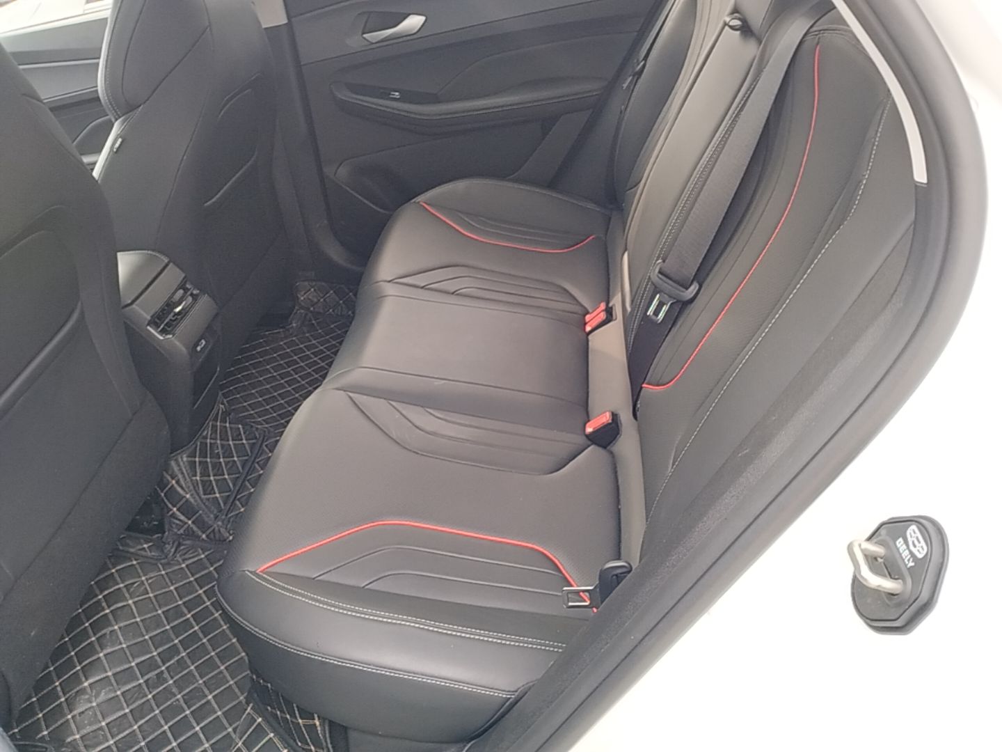 Geely Auto Binray 2024 Binrui COOL 1.5T DCT Longteng Edition — снимка 20