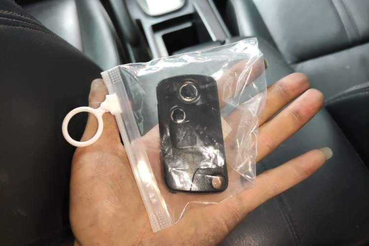 Used Honda Crosstour 2012 2.4L Prestige Edition Vehicle Key