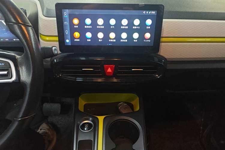 Used SOL E10X 2021 302 km Range Fashion Edition 31.4 kWh