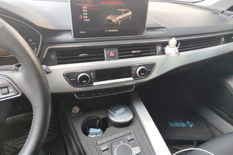 Used Audi A4L 2019 40 TFSI Fashion Edition China VI Emission Standard