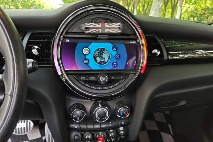 Used MINI 2018 1.5T COOPER Classic Edition