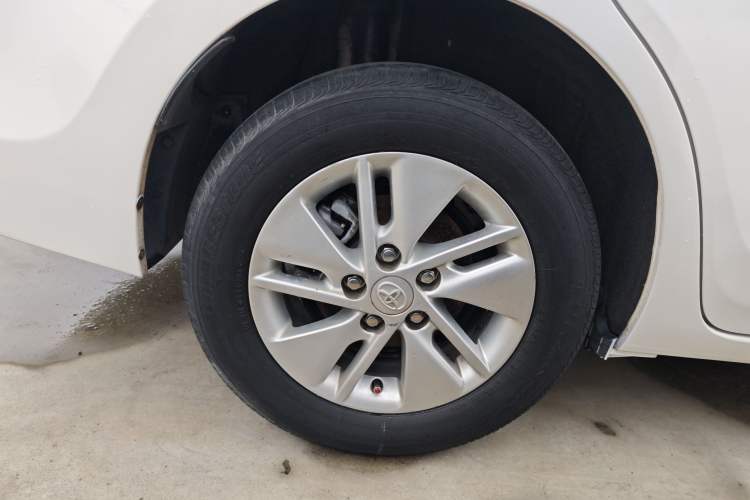 Used Toyota Corolla 2014 1.6L CVT GL Right Rear Wheel Hub