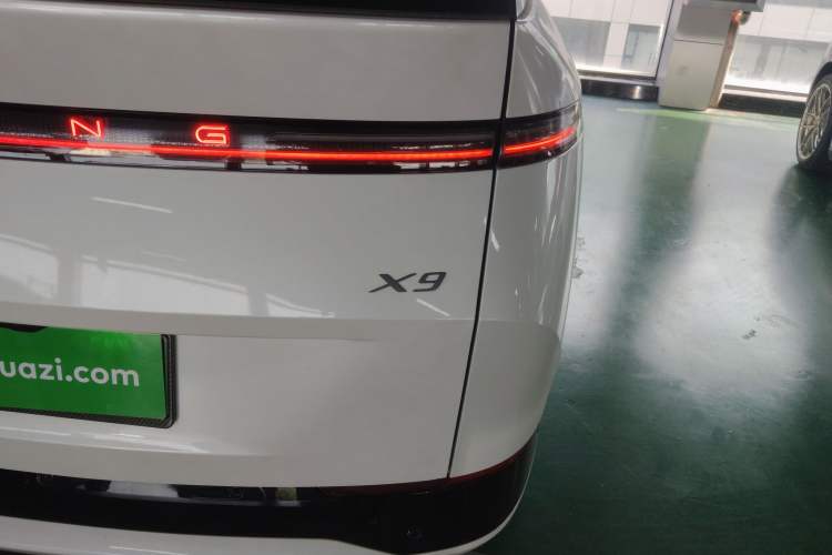 Used XPeng X9 2025 740 Ultra-Long Range Max
