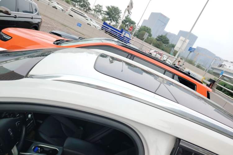 Used Lincoln MKC 2017 2.0T Two-Wheel Drive Deluxe Edition
