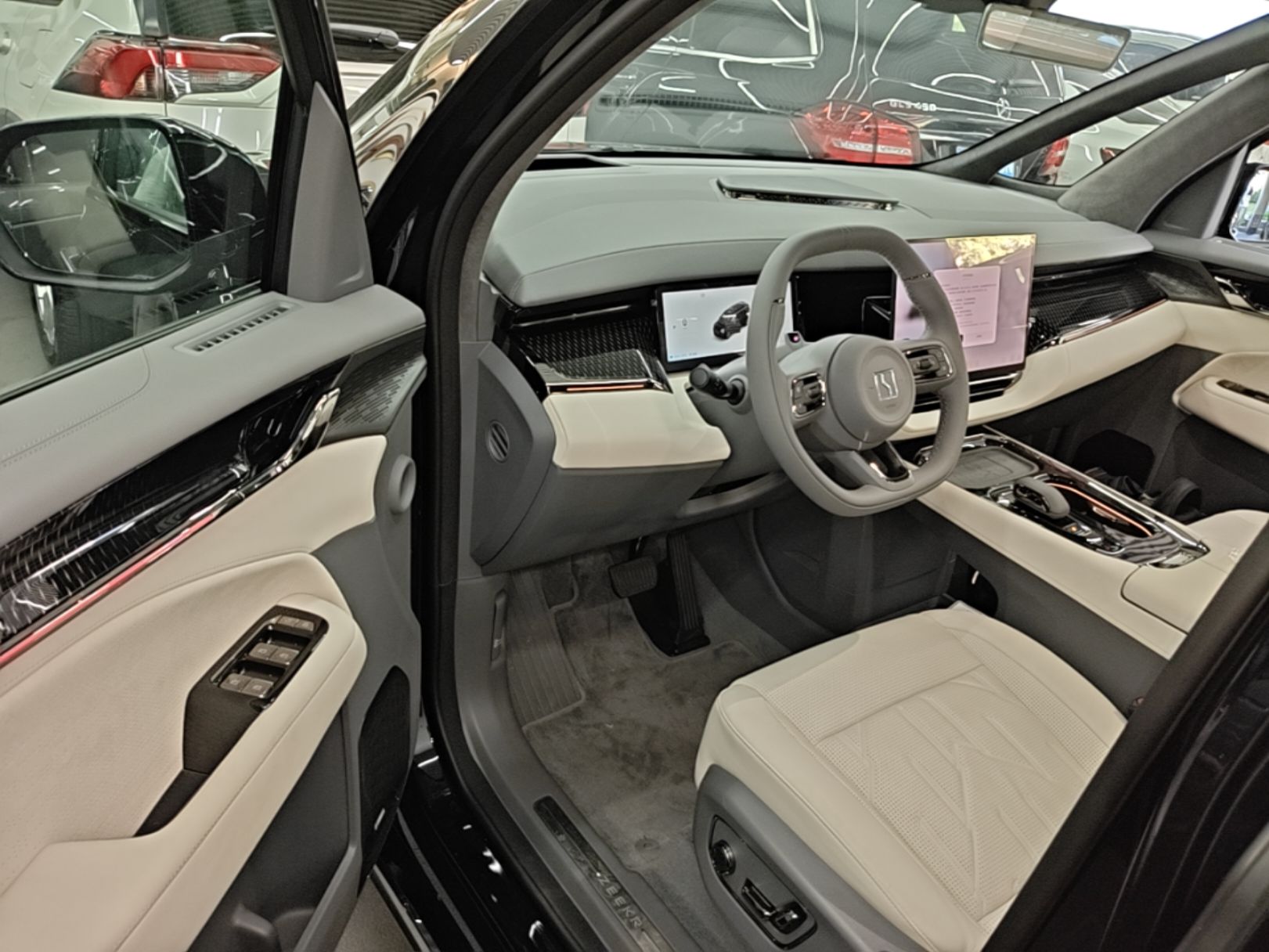 Zeekr 009 2024 7-Seater Aisle Version 108 kWh — снимка 20
