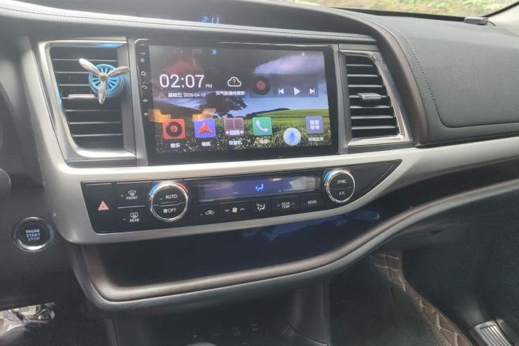 Used Toyota Highlander 2018 2.0T Four-Wheel Drive Prestige Version 7 Seats China VI Standard Audio And AC Panel