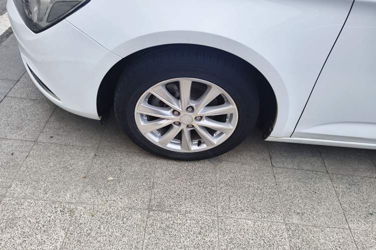 Used Buick Verano 2017 Sedan 20T Dual-Clutch Leading Model