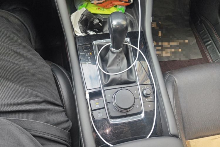 Used Mazda 3 Axela 2020 2.0L Automatic Zhiya Edition Gear Lever