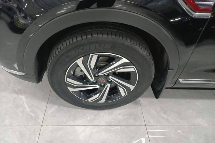 Used Hongqi HS5 2022 Revised Version 2.0T Smart Connect Flagship Edition Exterior 4