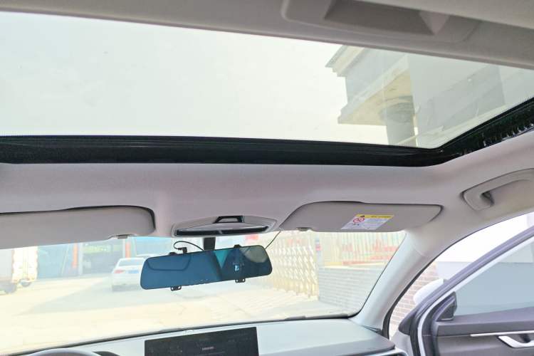 Used Geely Auto Emgrand 2025 4th Generation 1.5L CVT Luxury Version Headliner