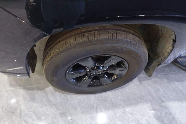 Used Toyota Prado 2014 4.0L Middle East Version
