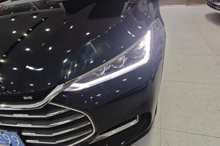 Used BYD Tang 2019 2.0T Automatic SmartConnect Prestige 7-Seater China VI Standard