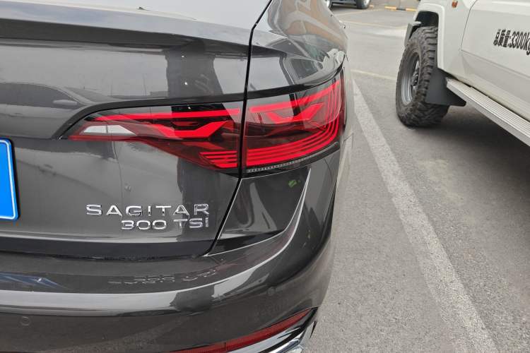 Used Volkswagen Sagitar 2024 300TSI DSG Excellence Edition Right Rear Taillight