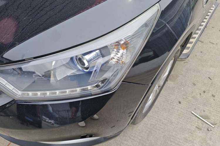 Used Dongfeng Aeolus AX7 2015 2.0L Automatic Zhiyi Trim
