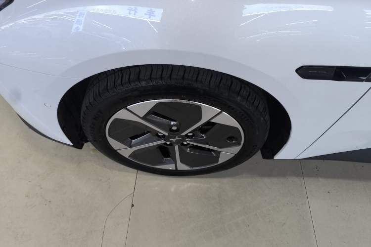 Used XPeng MONA M03 2025 620 Ultra-Long Range Plus Left Front Wheel Hub