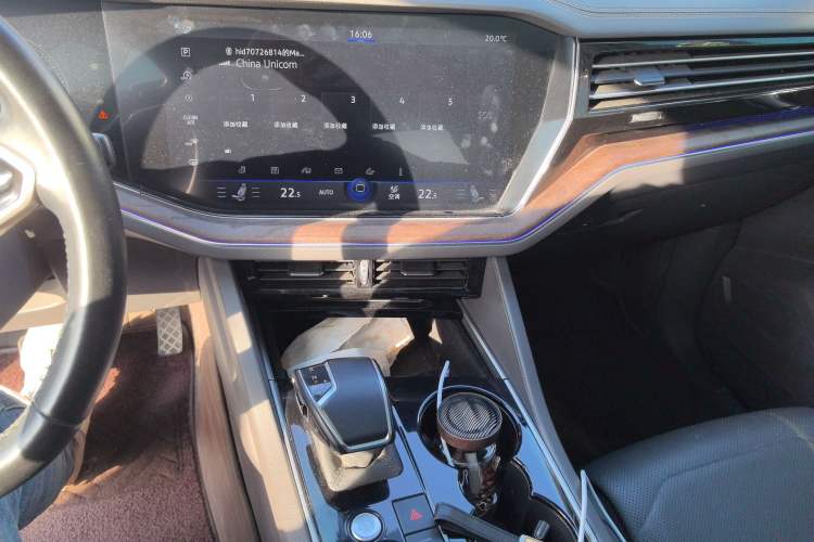 Used Volkswagen Touareg 2021 3.0 TSI Luxury Edition Black Diamond Sport Package