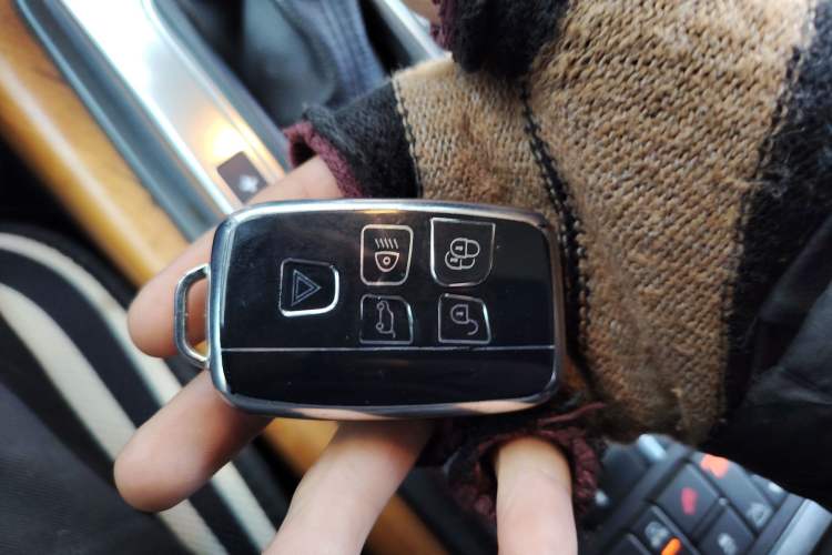 Used Land Rover Range Rover Sport 2012 5.0 NA V8 HSE
