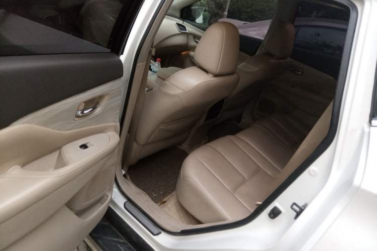 Used Nissan Murano 2015 2.5L XL Two-Wheel Drive Smart Edition Left Rear Seat