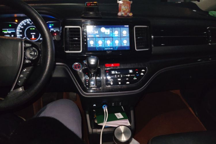 Used Honda Elysion 2019 2.0L Hybrid Luxury Edition
