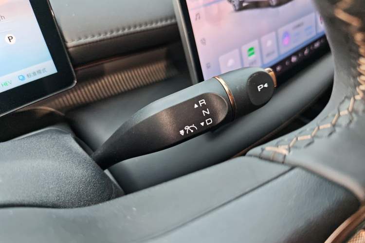 Used Baojun Enjoy 2025 Plug-in Hybrid 140km Luxury Edition