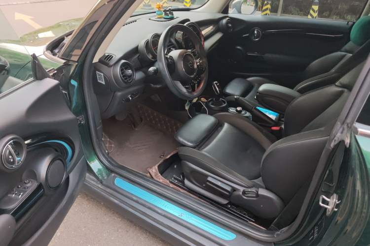 Used MINI 2018 2.0T COOPER S Classic Edition Driver Seat