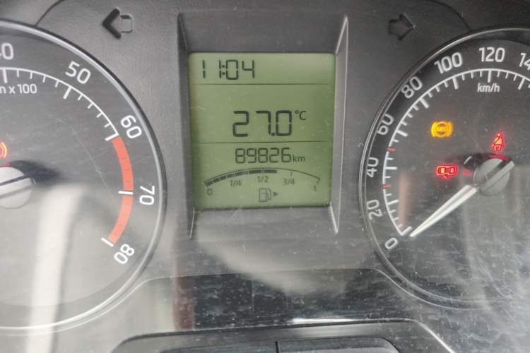 Used Skoda Rapid 2016 1.6L Manual Front-Wheel-Drive Version
