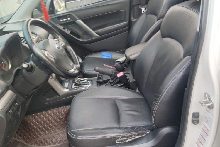 Used Subaru Forester 2013 2.5i Automatic Luxury Edition Left Front Seat