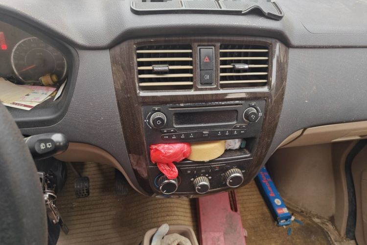 Used Wuling Rongguang 2014 1.5L S Base Version