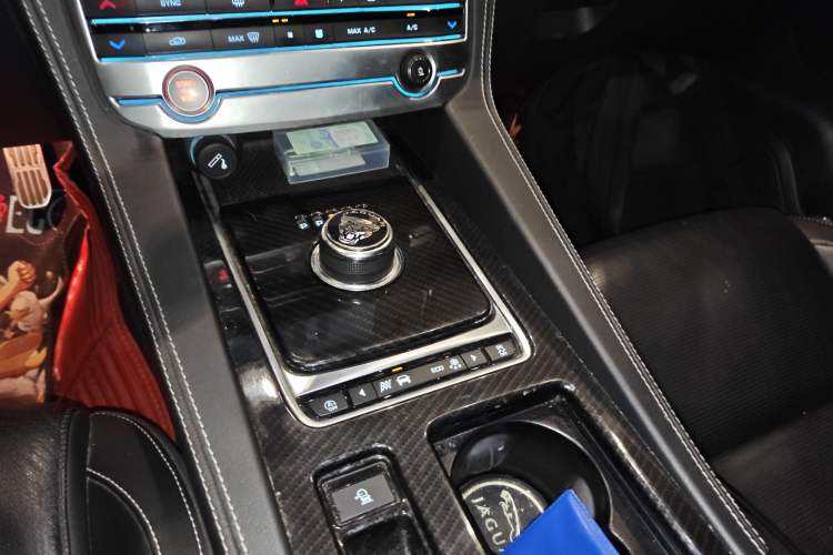 Used Jaguar F-PACE 2018 2.0T All-Wheel Drive R-Sport Sport Edition
