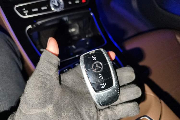 Used Mercedes-Benz E-Class 2017 E 300 L Sporty and Stylish Model