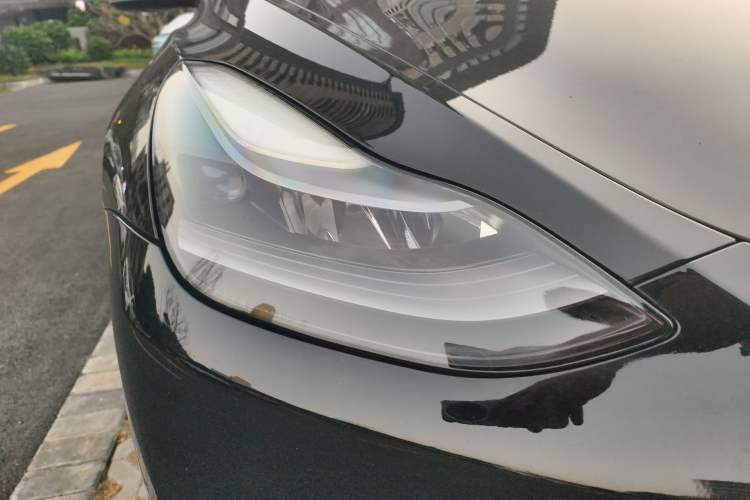 Used Tesla Model Y 2021 Standard Range Rear-Wheel Drive Version