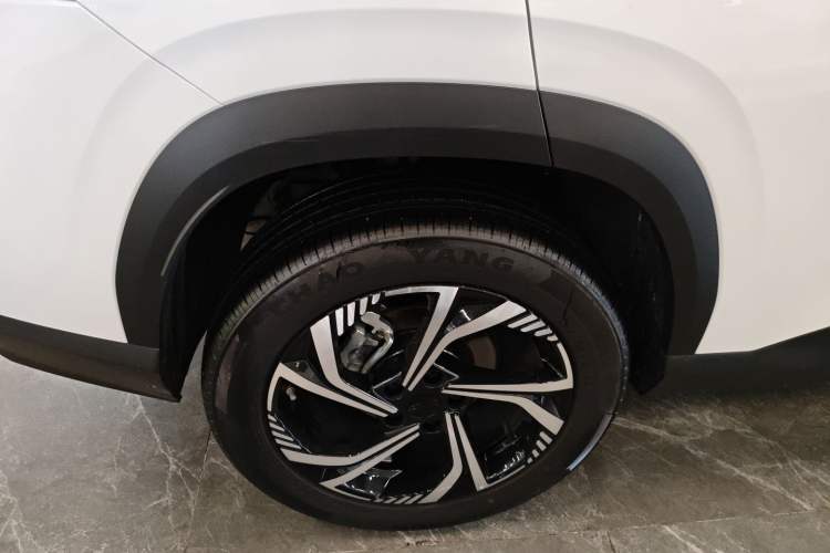 Used Geely Auto Emgrand X7 Sport 2024 1.5TD Smart Connect+ Exterior 5